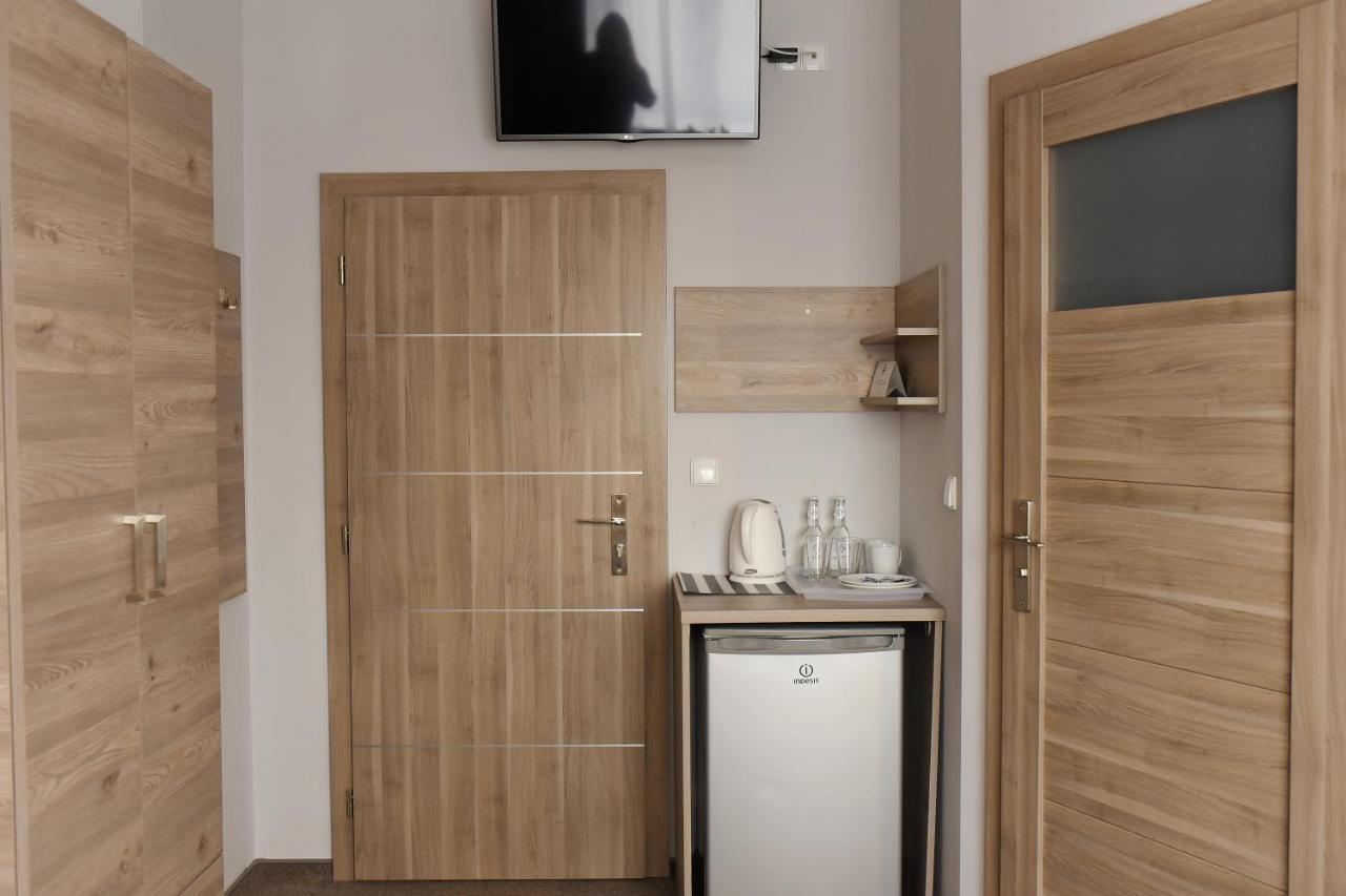 Hostel Helios Вжешня Екстер'єр фото