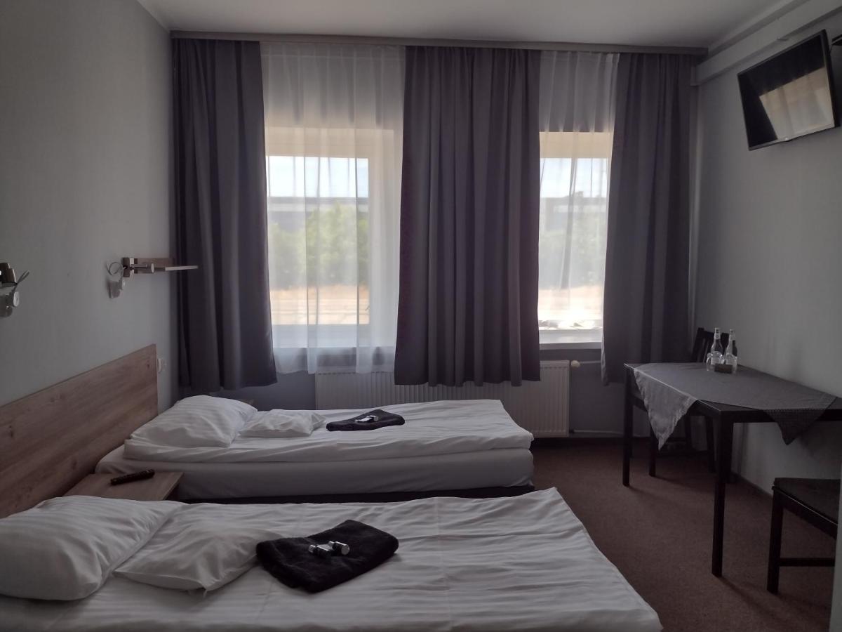 Hostel Helios Вжешня Екстер'єр фото