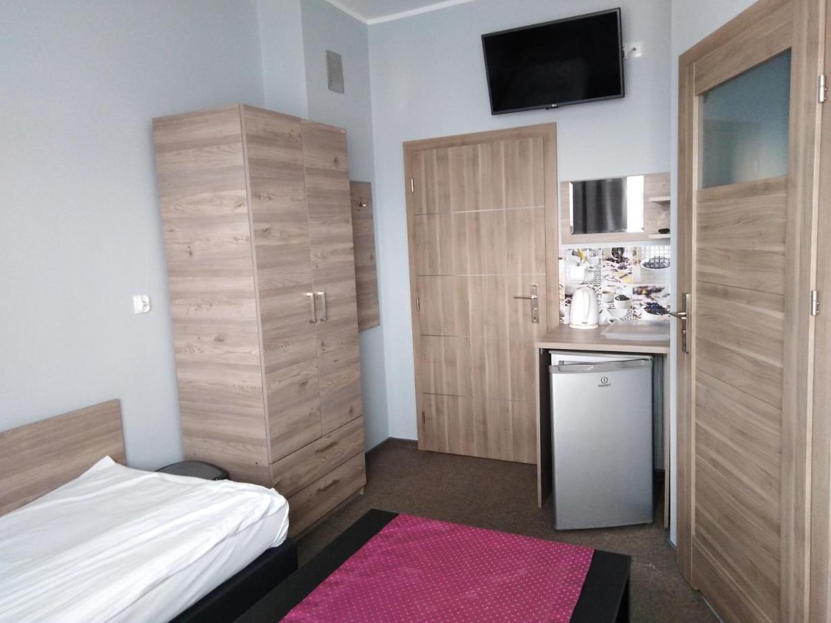 Hostel Helios Вжешня Екстер'єр фото